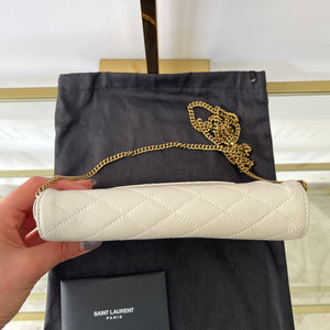 Pochette Gaby Saint Laurent