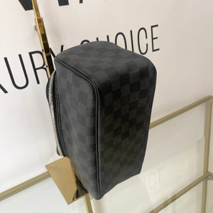 Toiletry Bag Damier Graphite Louis Vuitton