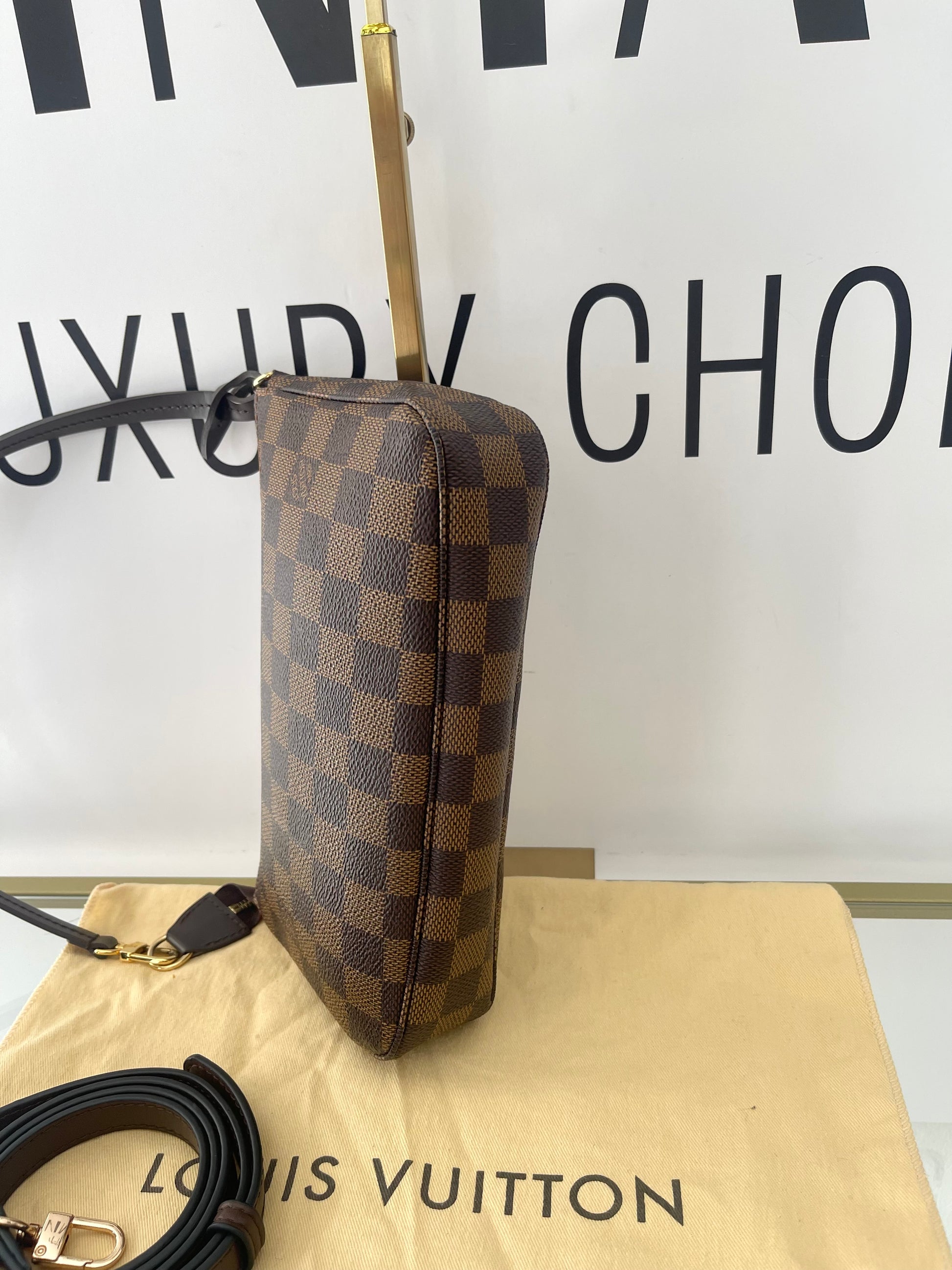 Pochette Accessoires Damier Ebéne Louis Vuitton