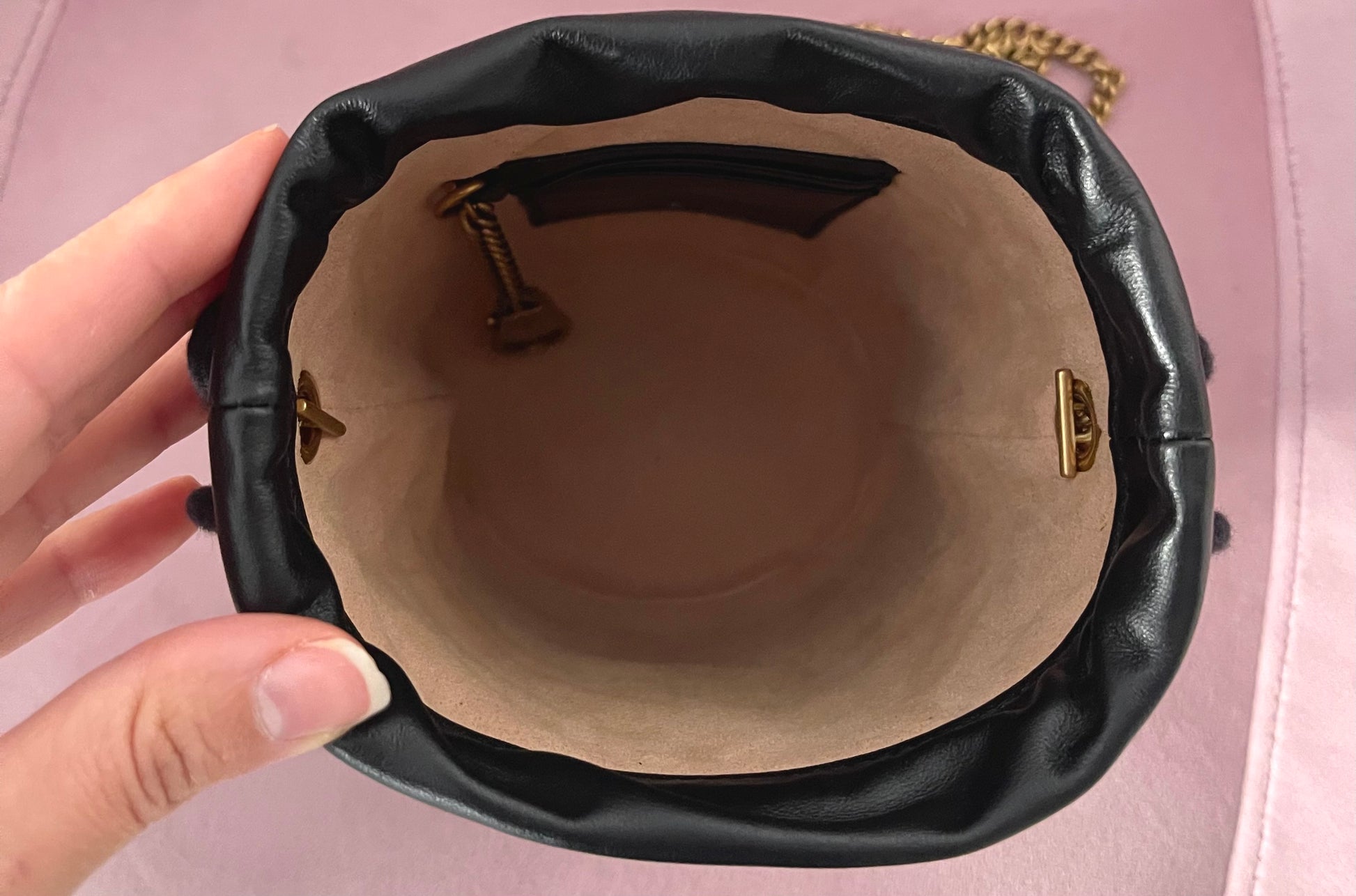 Borsa a secchiello GG Marmont Gucci