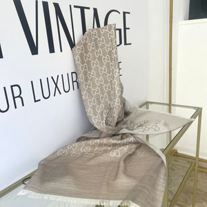 Stola GG  in lana e seta reversibile Gucci