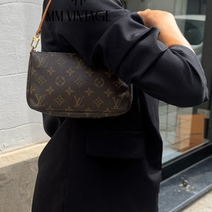 Pochette Accessoires Monogram Louis Vuitton