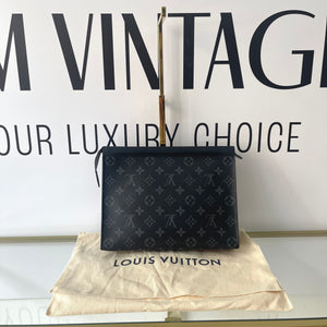 Pochette Voyage MM Monogram Eclipse Louis Vuitton
