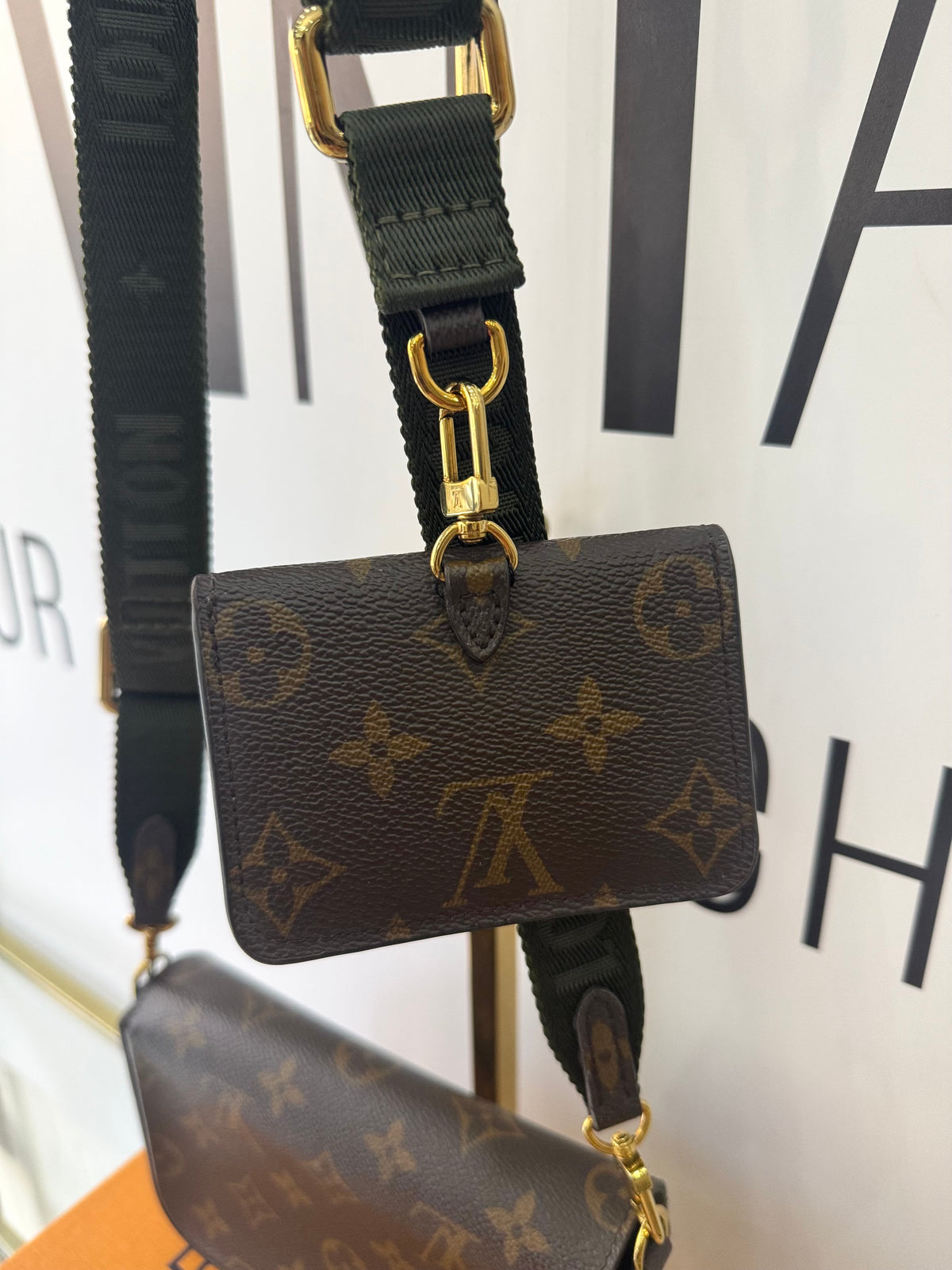 Pochette Félicie Strap & Go Monogram Louis Vuitton