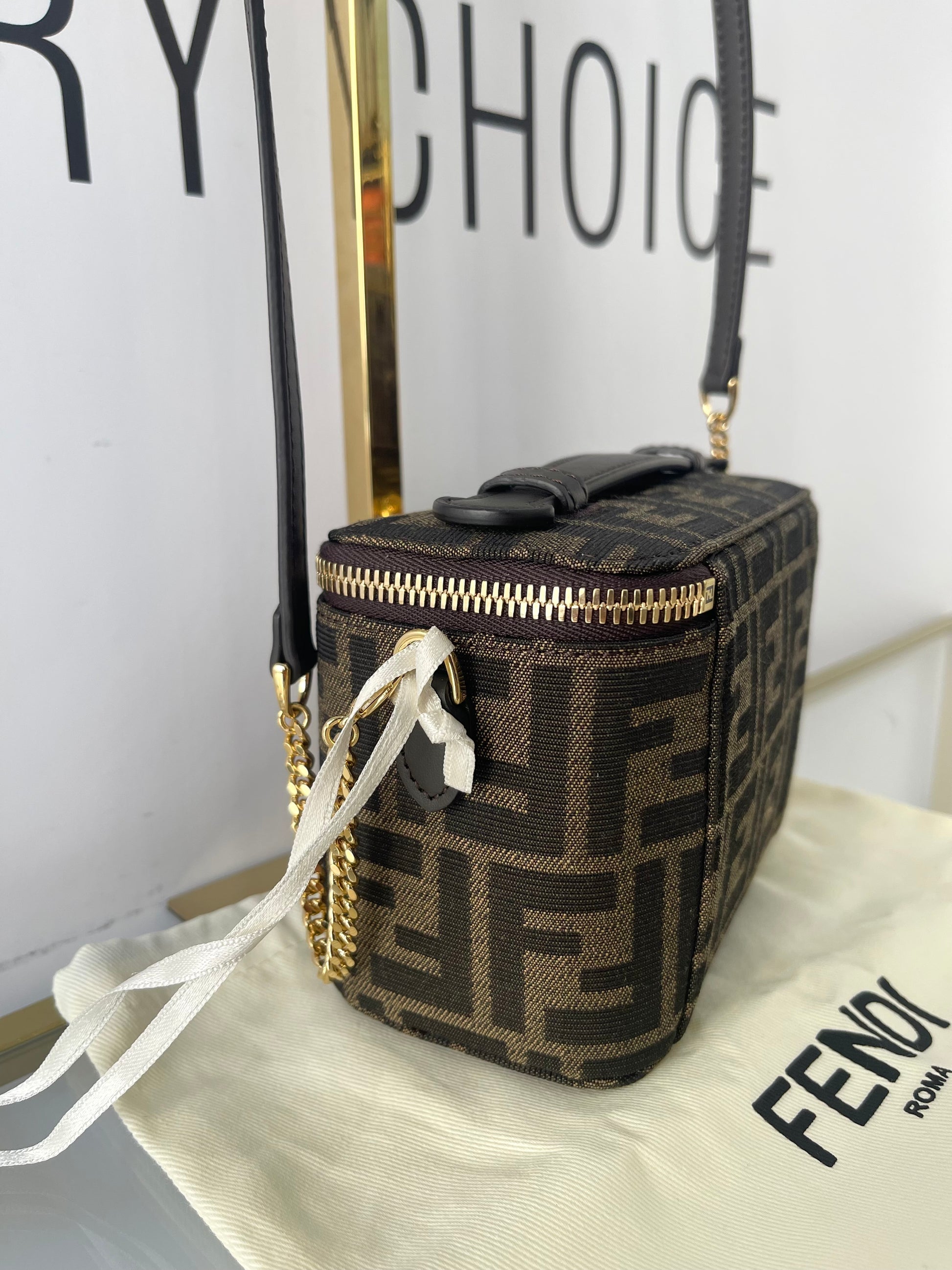 Borsa Vanity Fendi