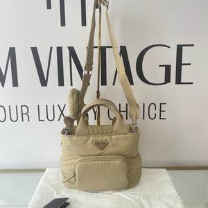Borsa in Re-Nylon beige Prada