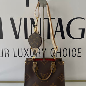 Borsa OnTheGo PM Monogram Reverse Giant Louis Vuitton