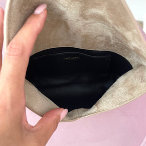Pochette Cassandre in Suede Saint Laurent