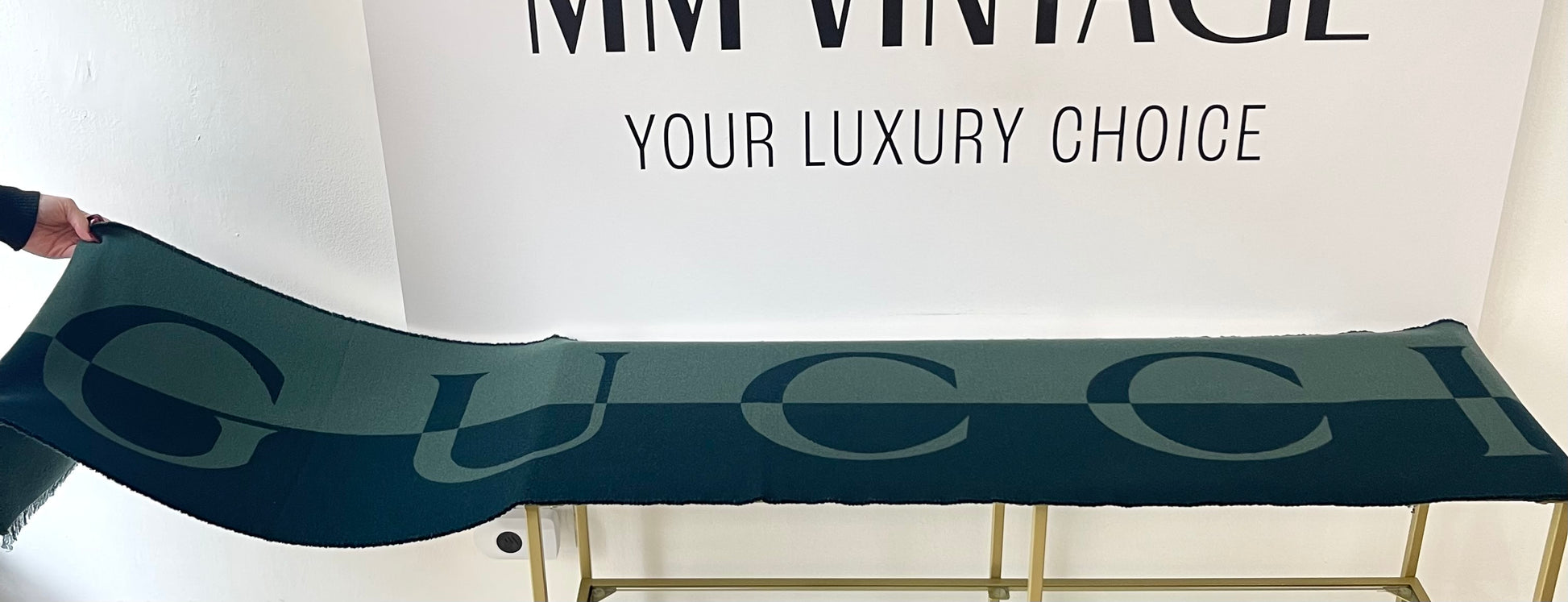 Sciarpa con logo Gucci