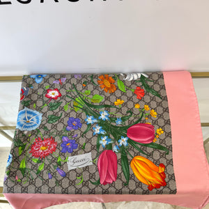 Stola in twill di seta Flora Gucci