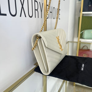 Wallet On Chain Cassandre Saint Laurent