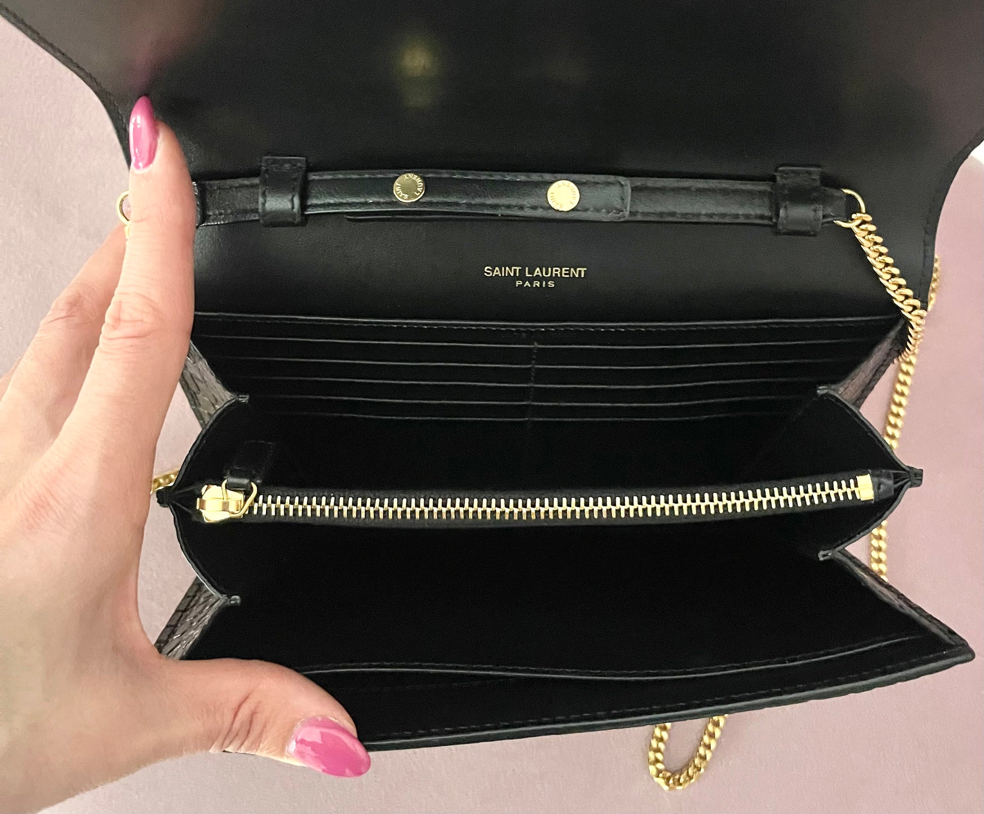 Wallet On Chain Cassandre Saint Laurent