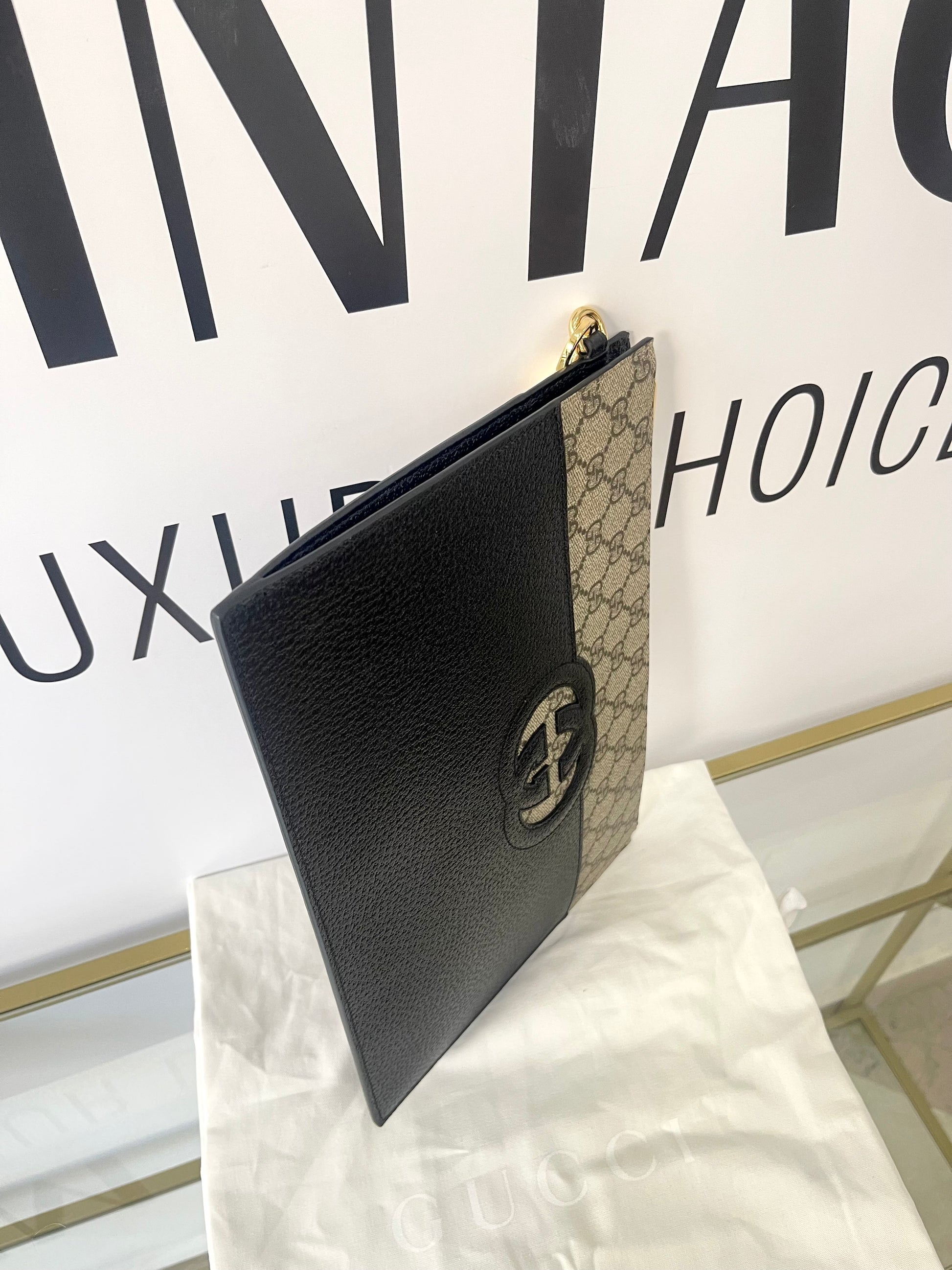 Pochette Interlocking GG Supreme Gucci