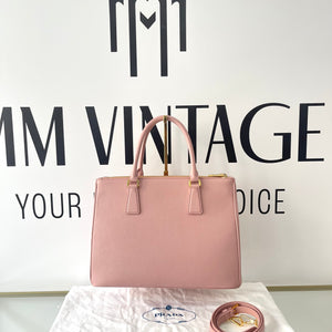 Borsa Galleria Large in Saffiano Prada