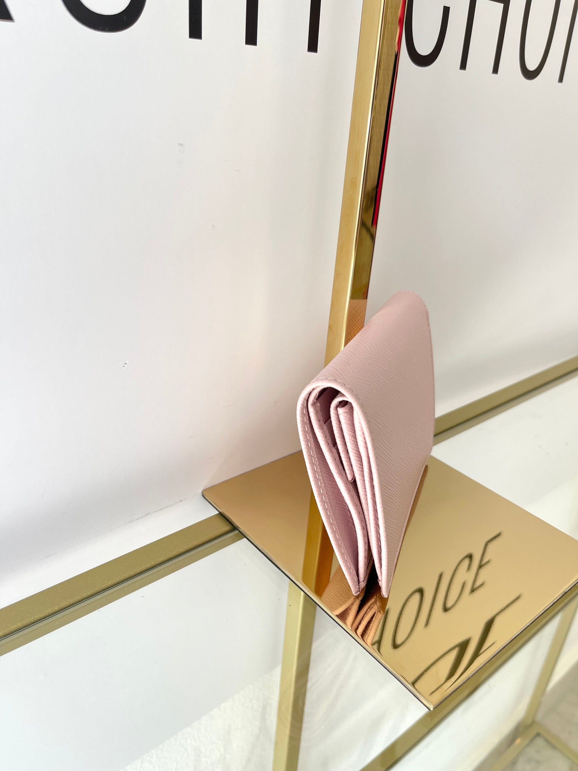 Portafoglio in Saffiano rosa Prada