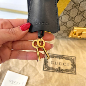 Borsa Padlock GG Supreme Gucci