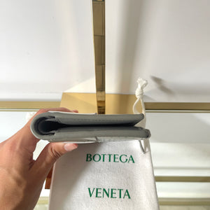 Portafoglio Cassette compatto argento Bottega Veneta