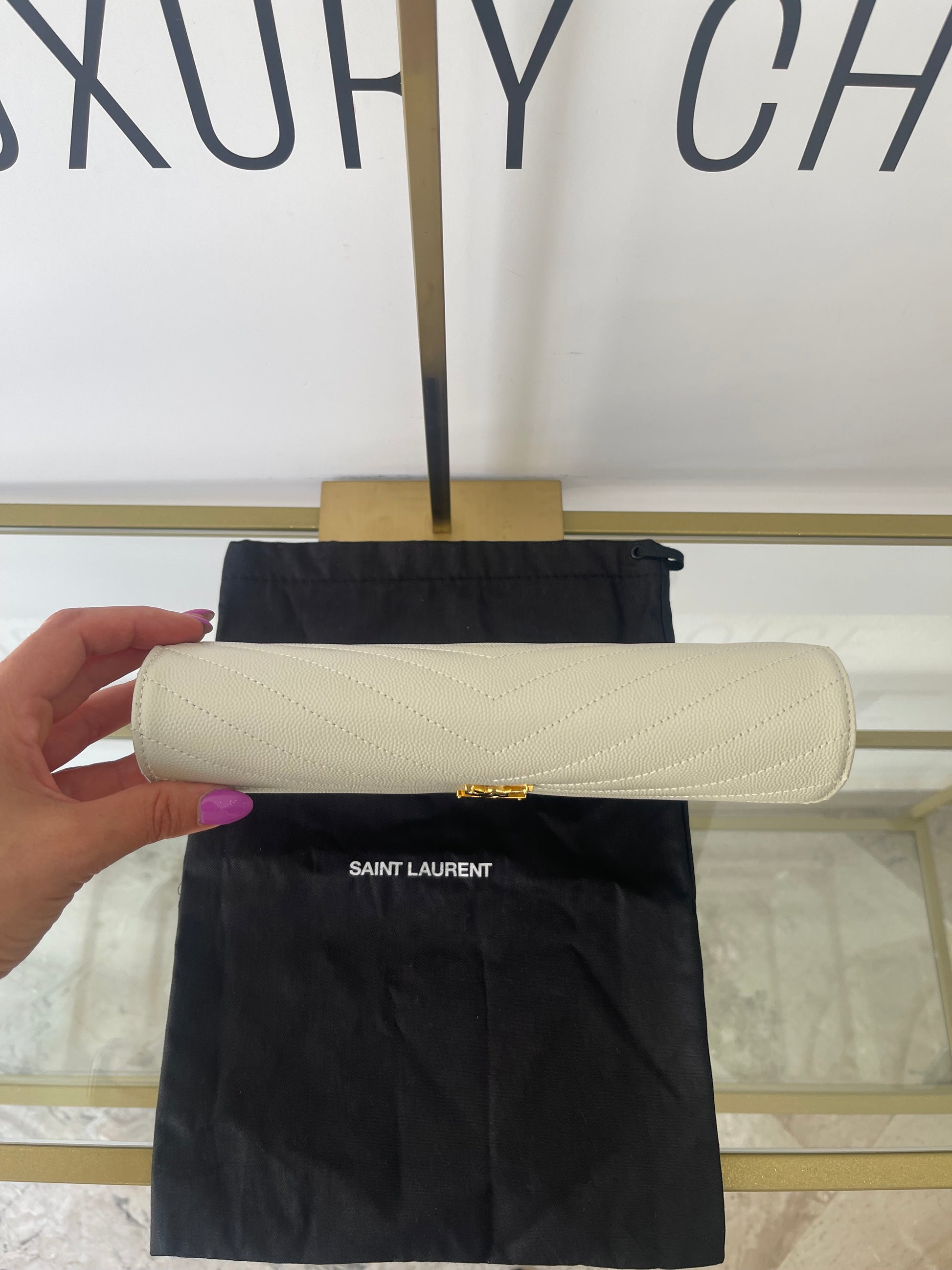 Wallet On Chain Cassandre Saint Laurent