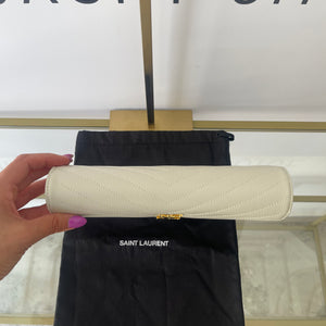 Wallet On Chain Cassandre Saint Laurent