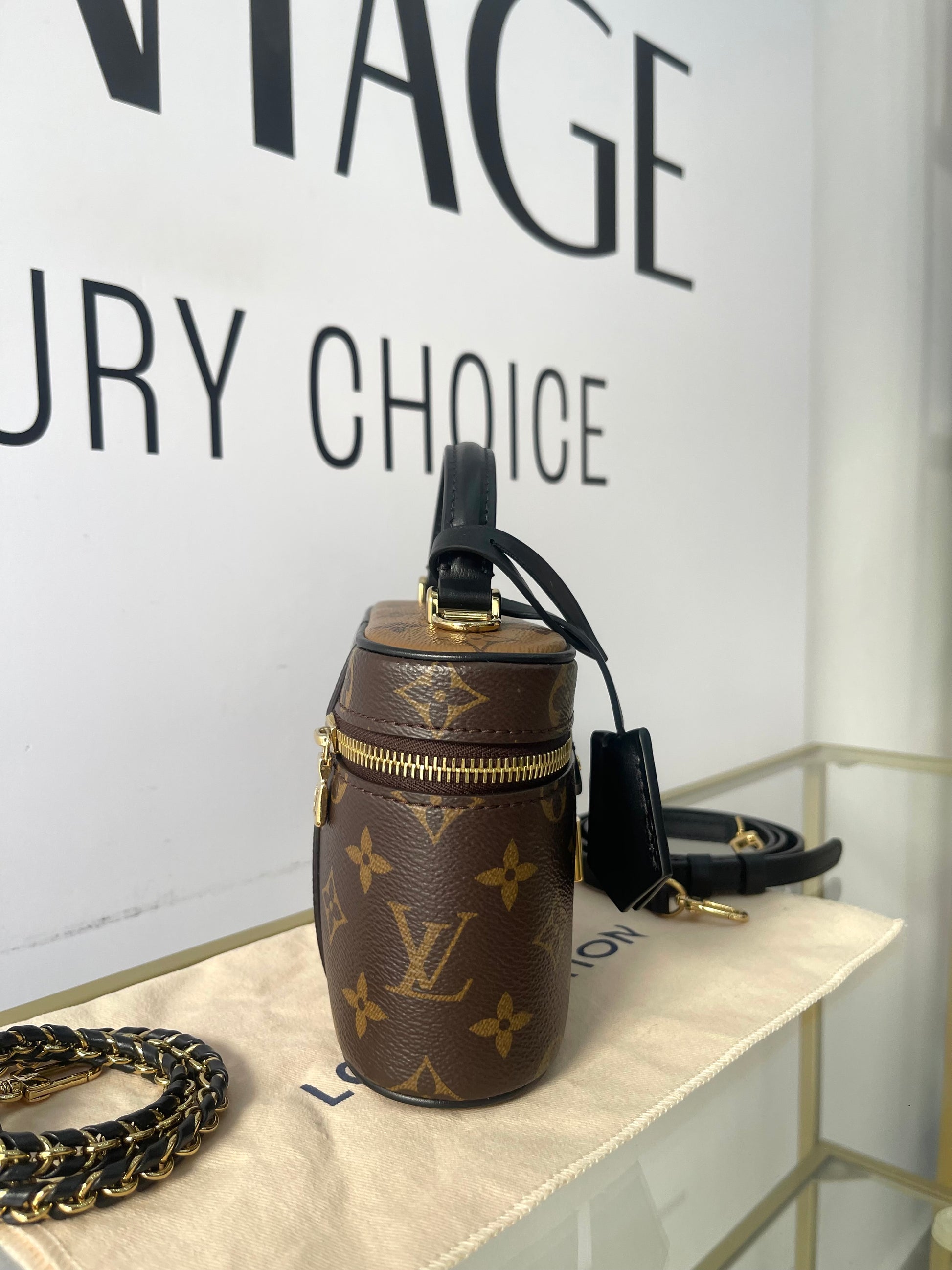 Pochette Vanity Monogram Louis Vuitton
