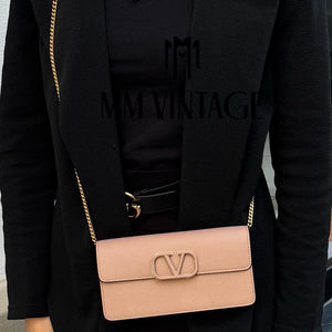 Wallet On Chain VLogo Signature Valentino Garavani