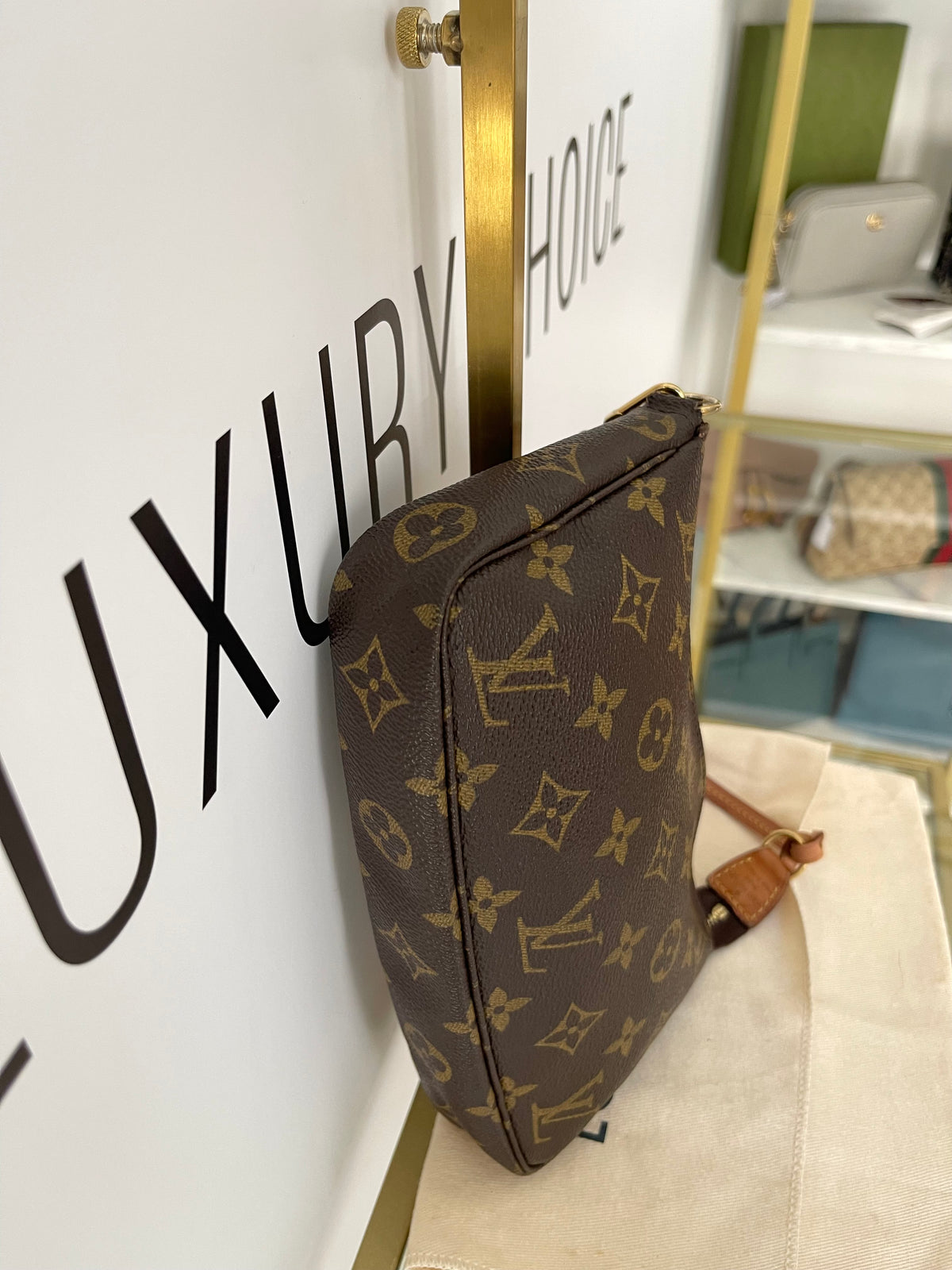 Pochette Accessoires Monogram Louis Vuitton