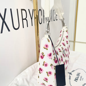 Borsa Re-Edition 2005 in Re-Nylon e Saffiano con motivo rose Prada