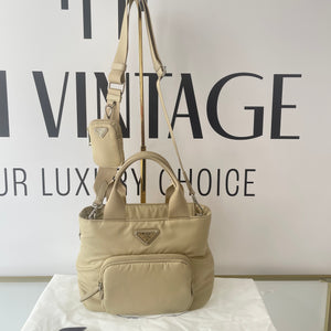 Borsa in Re-Nylon beige Prada