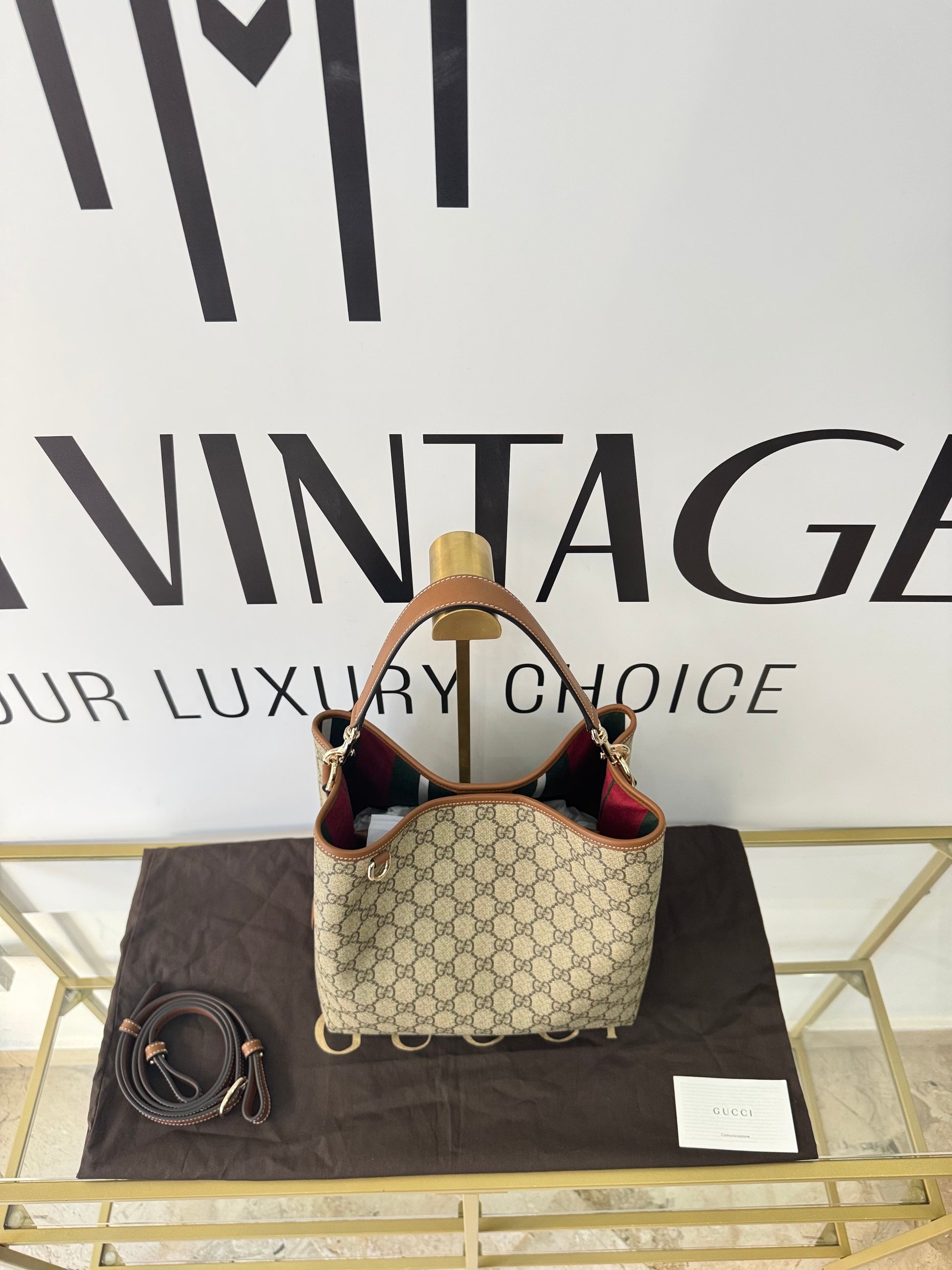 Borsa a Secchiello GG Emblem Gucci