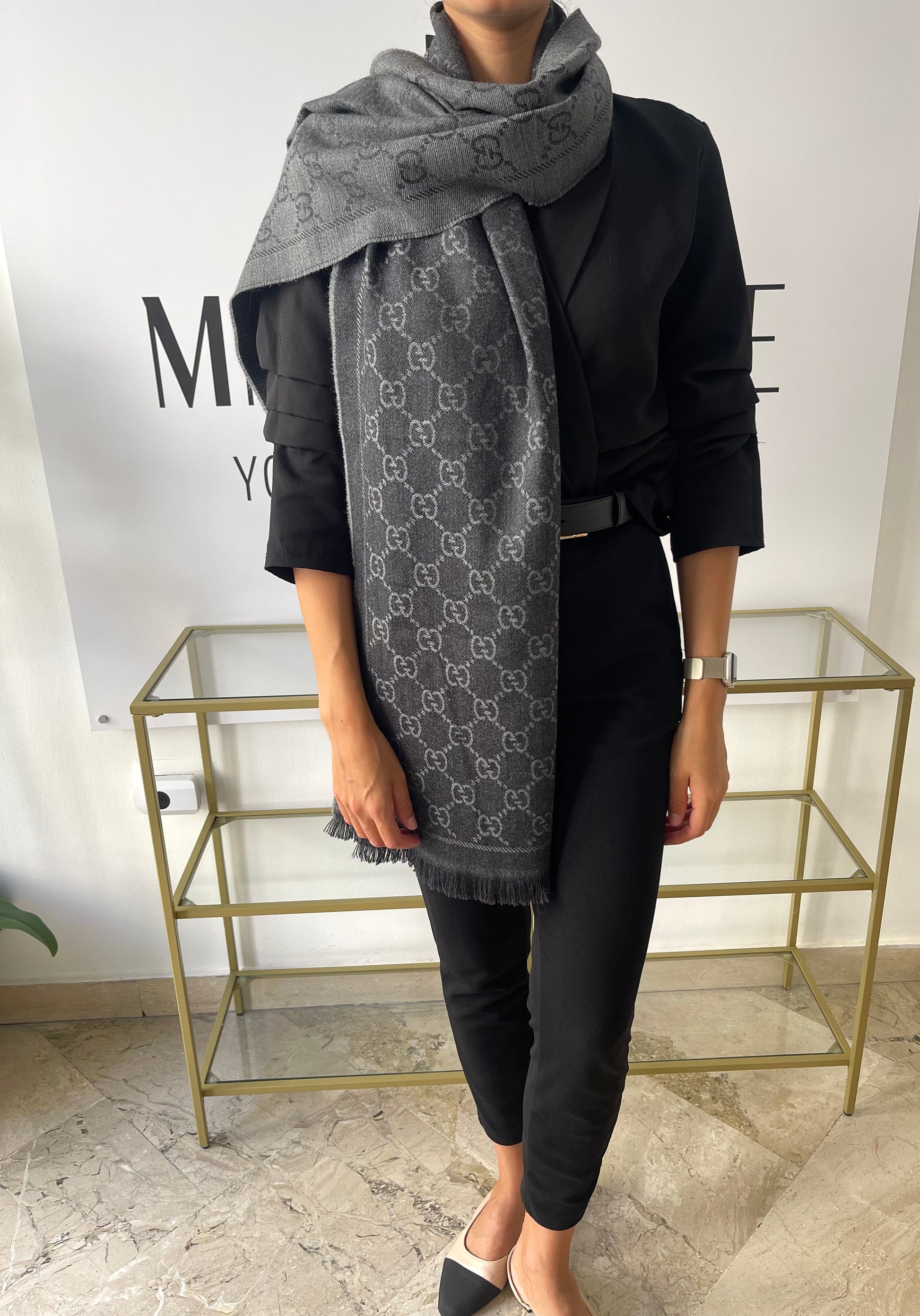 Sciarpa GG jacquard grigio antracite Gucci