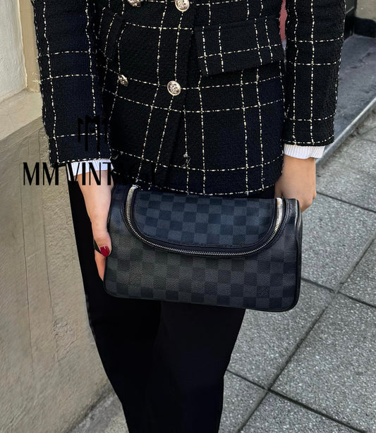 Toiletry Bag Damier Graphite Louis Vuitton