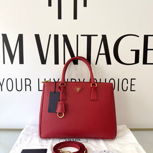 Borsa Galleria Large in Saffiano Prada