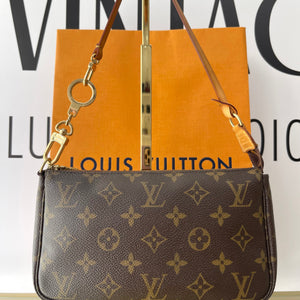 Pochette Accessoires Monogram Louis Vuitton