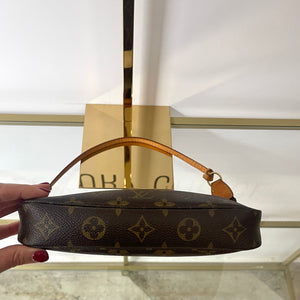 Pochette Accessoires Monogram Louis Vuitton