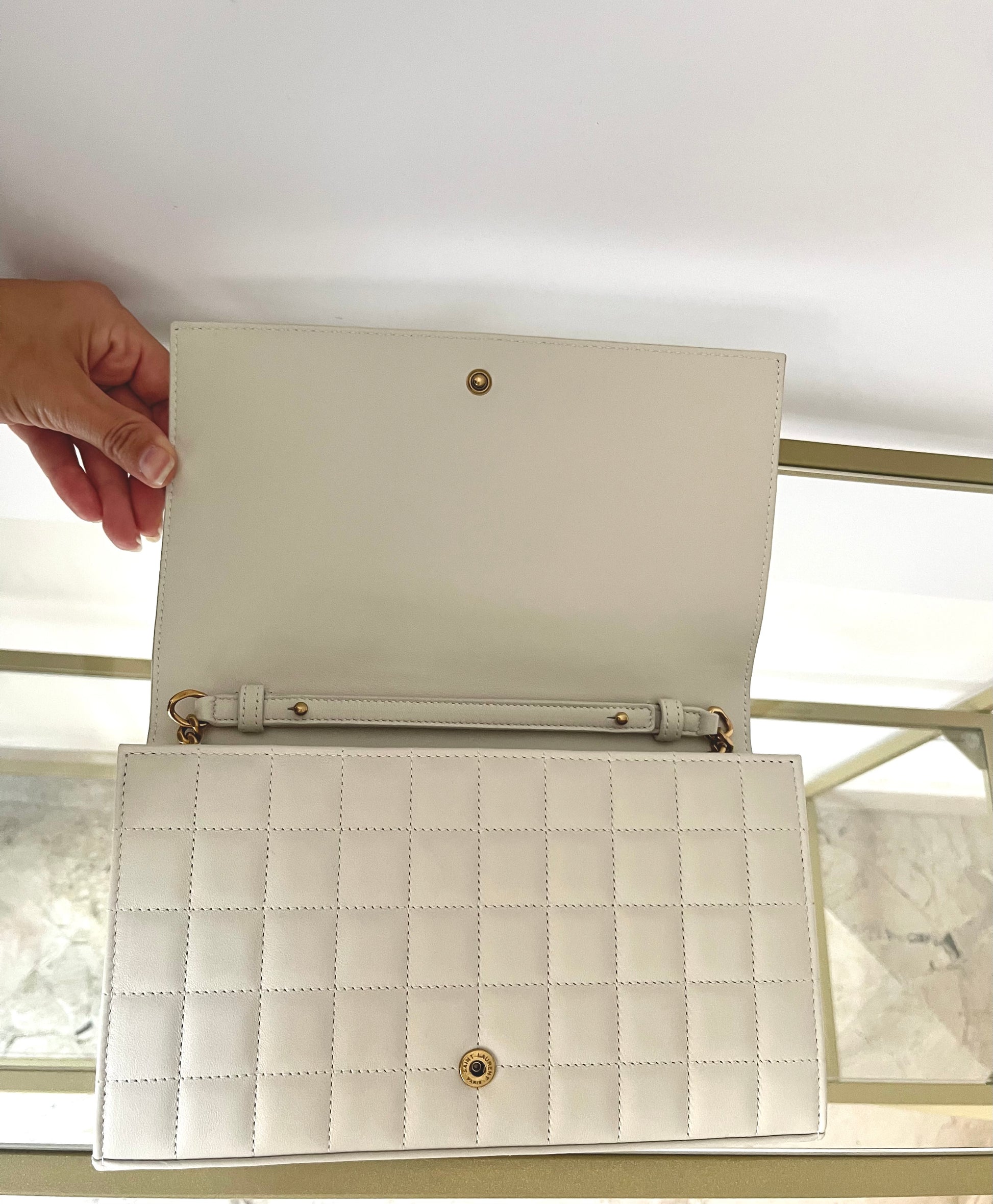 Wallet On Chain Cassandré Saint Laurent