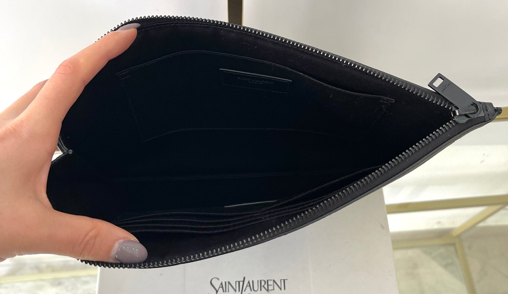 Pochette Cassandre Saint Laurent