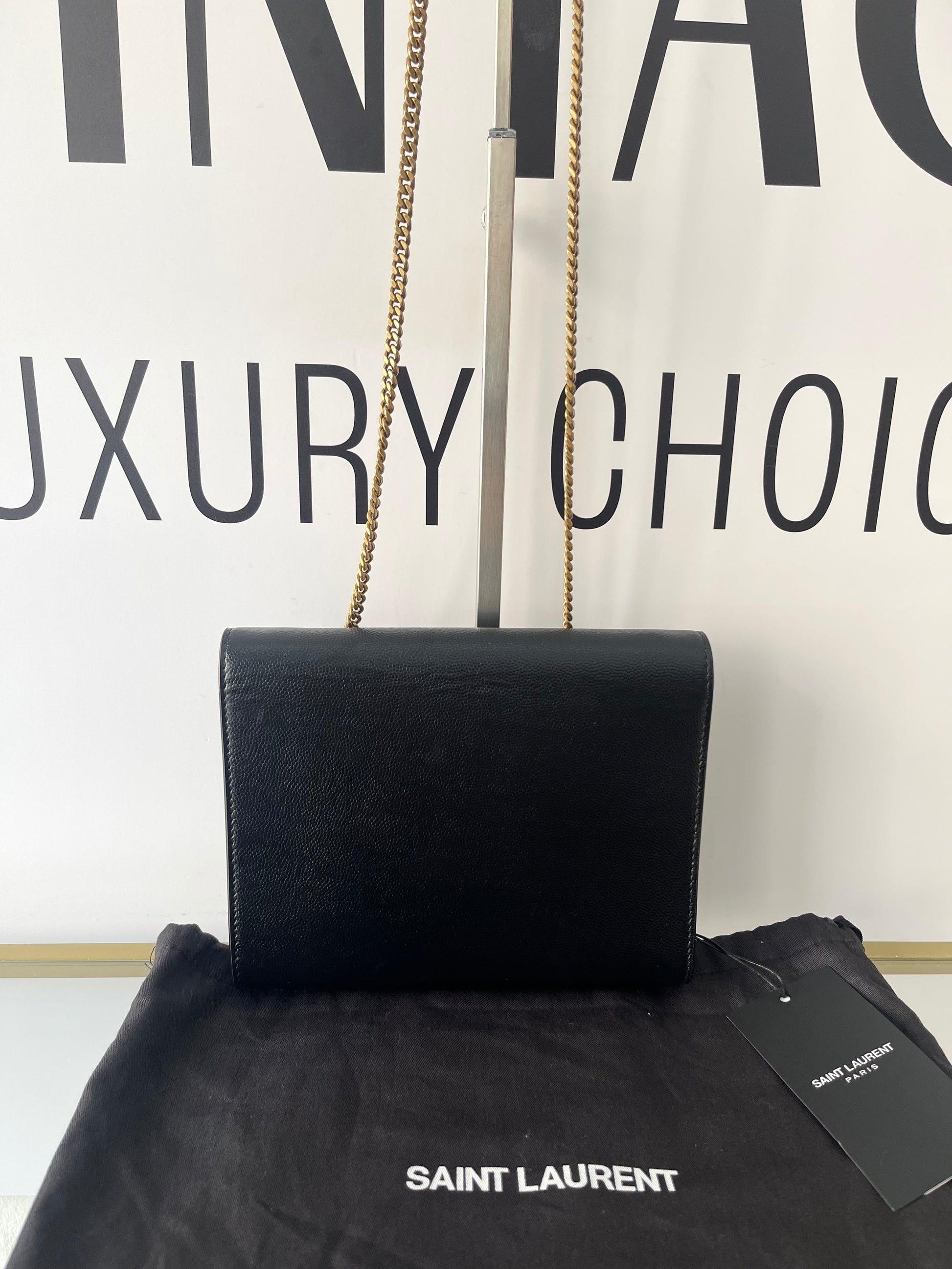 Wallet On Chain Cassandra Saint Laurent