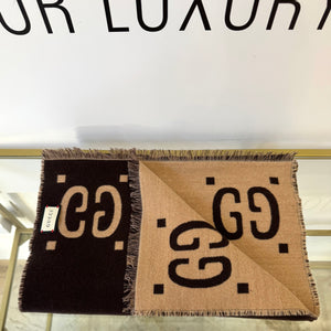 Sciarpa in lana e seta con motivo GG Jacquard Gucci