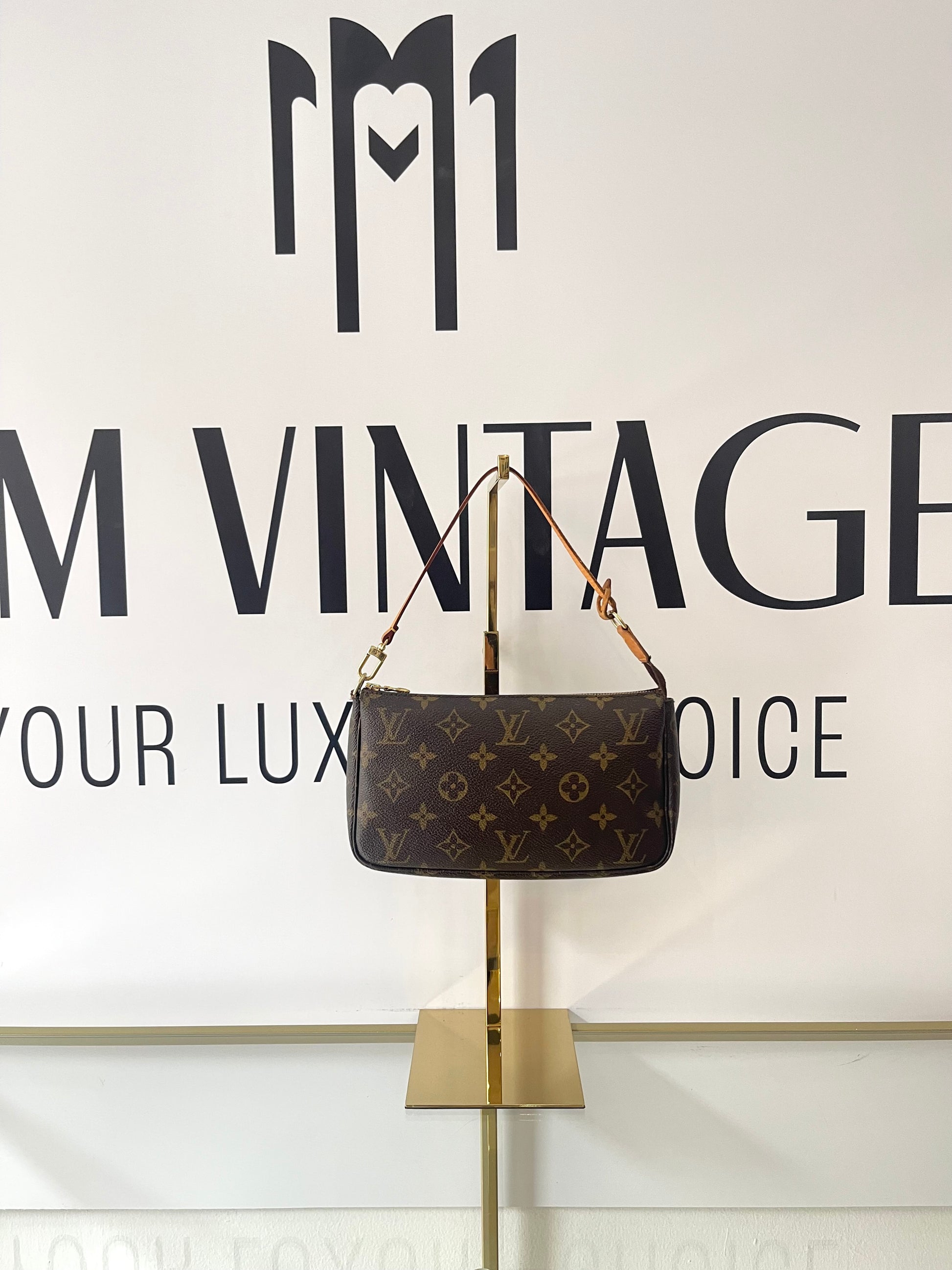 Pochette Accessoires Monogram Louis Vuitton