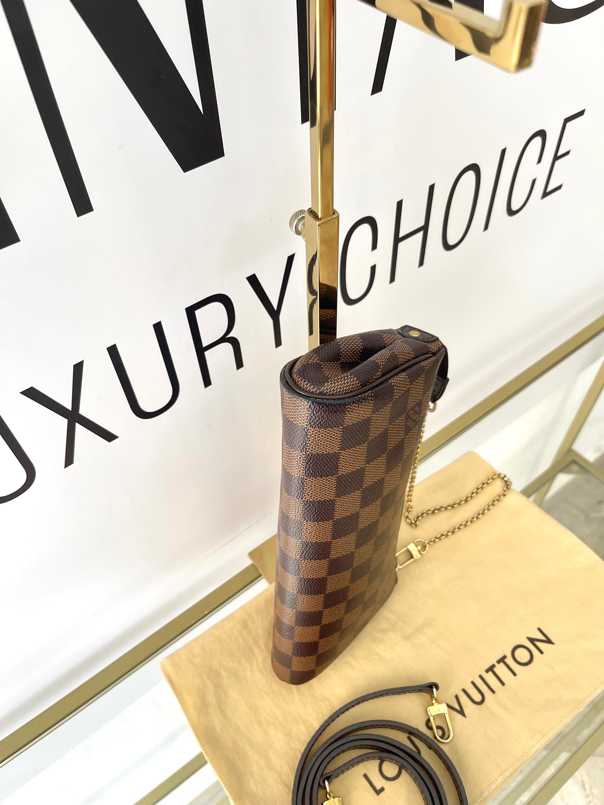 Borsa Eva Damier Ebène Louis Vuitton