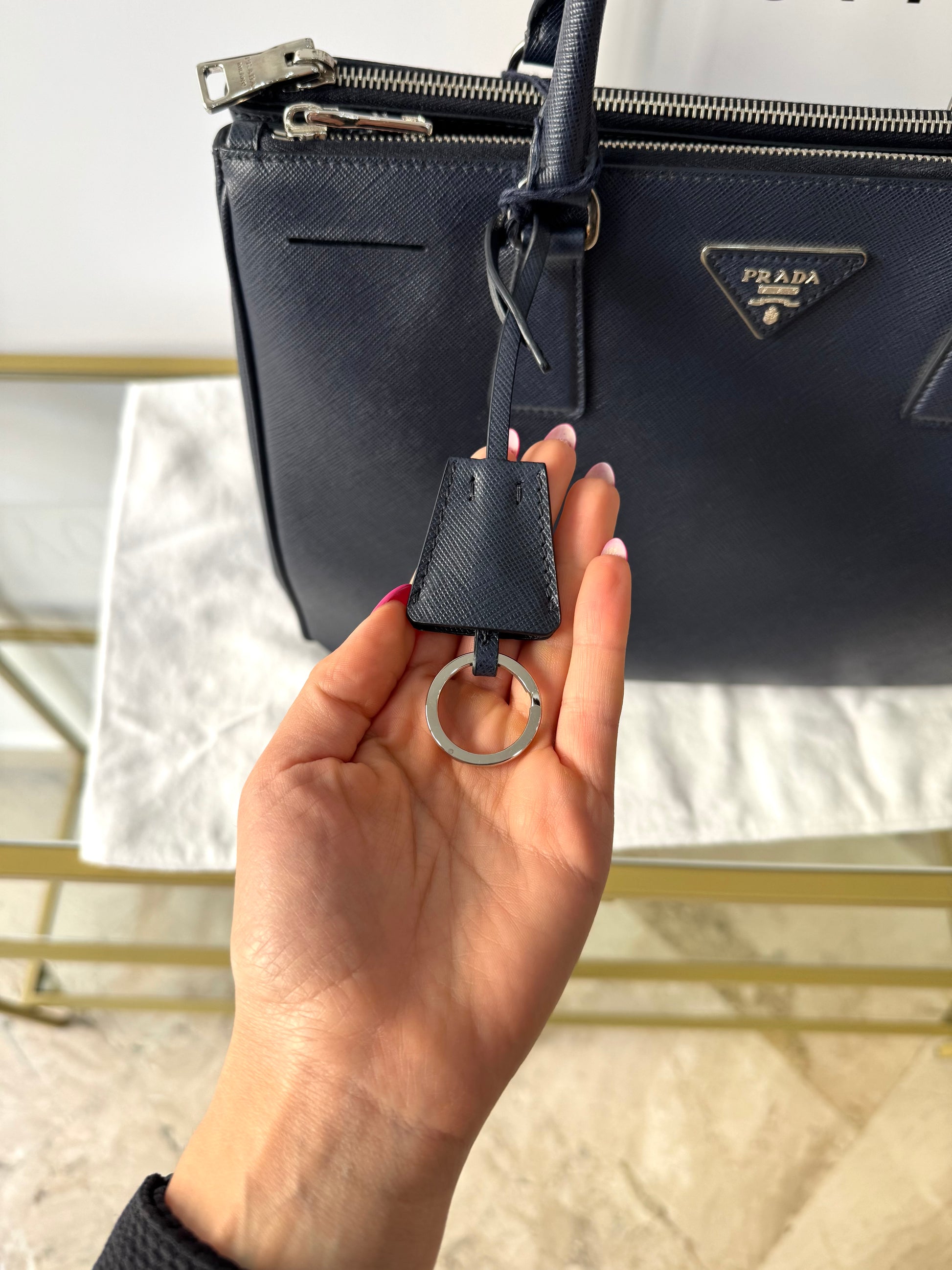 Borsa Galleria Large in Saffiano Prada