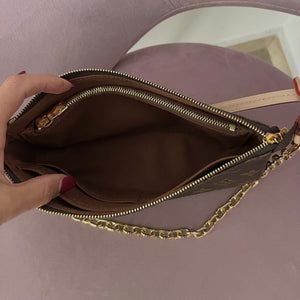 Pochette Accessoires Monogram Louis Vuitton