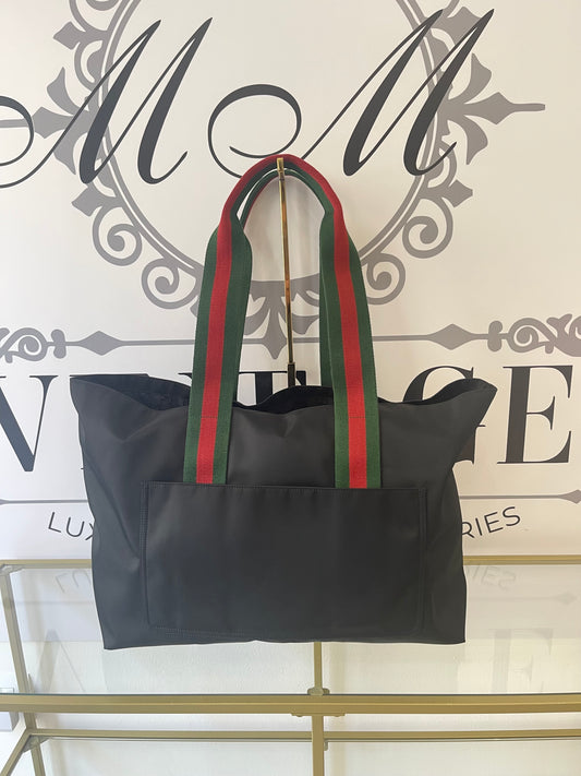 Borsa Shopping in nylon Gucci