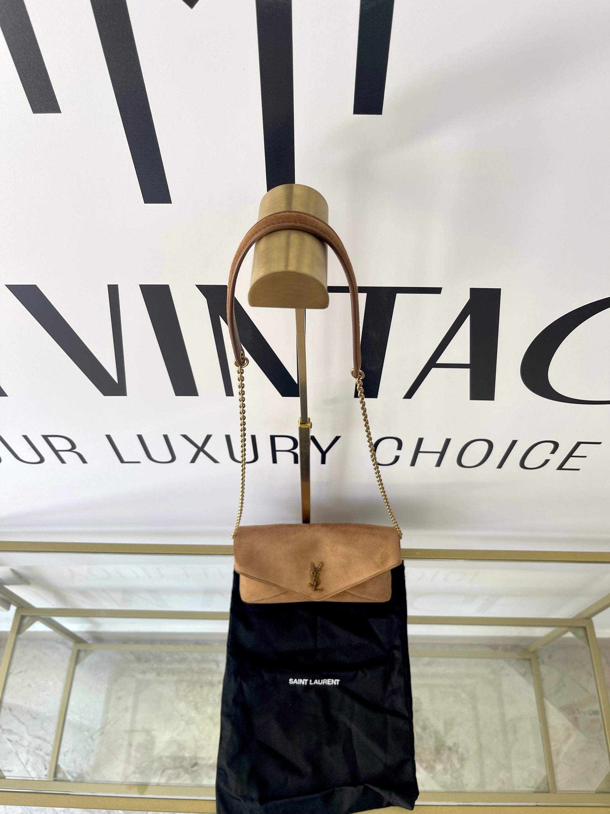 Pochette Cassandre in Suede Saint Laurent