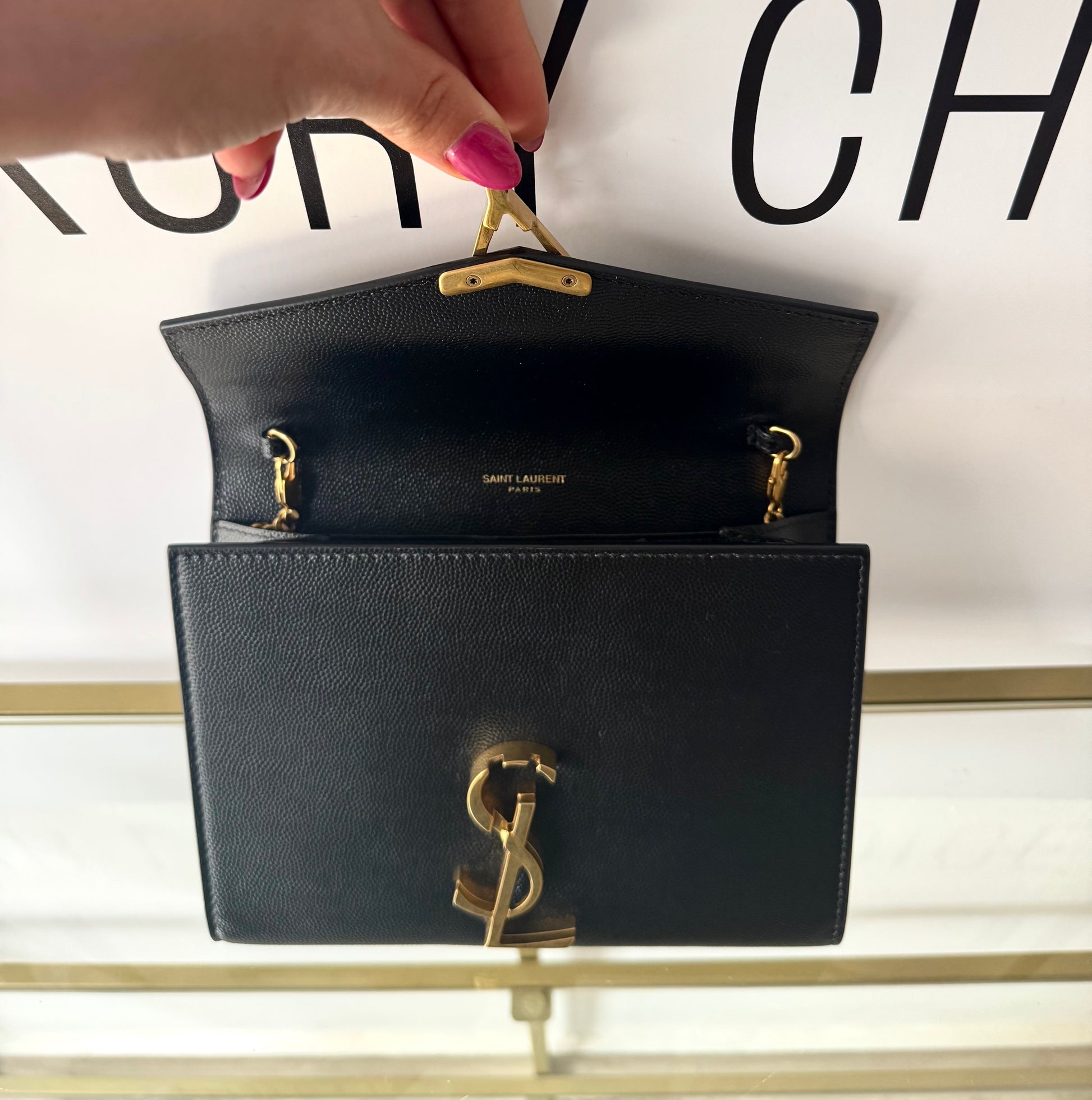 Wallet On Chain Cassandra Saint Laurent