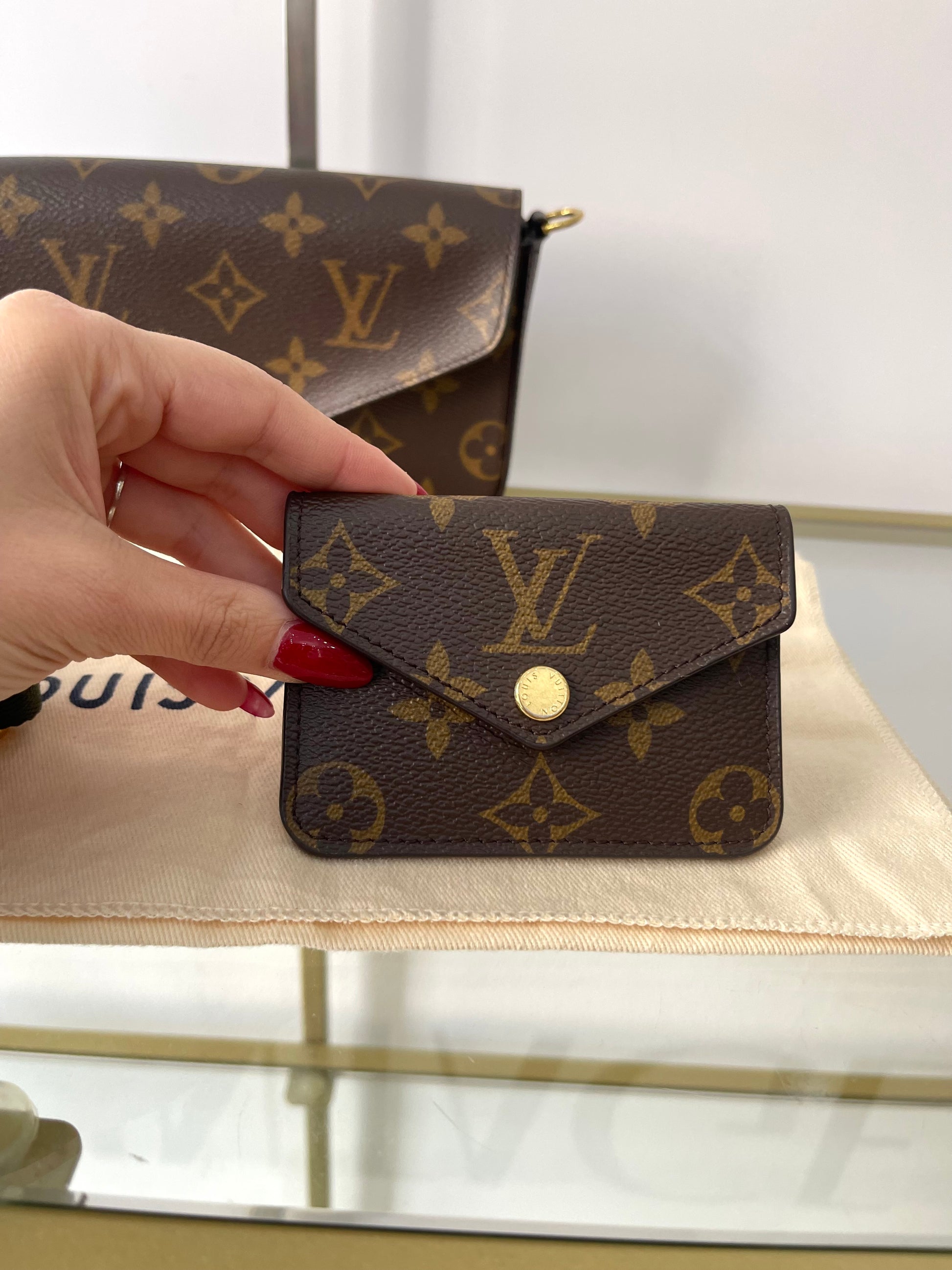 Pochette Félicie Strap & Go Monogram Louis Vuitton