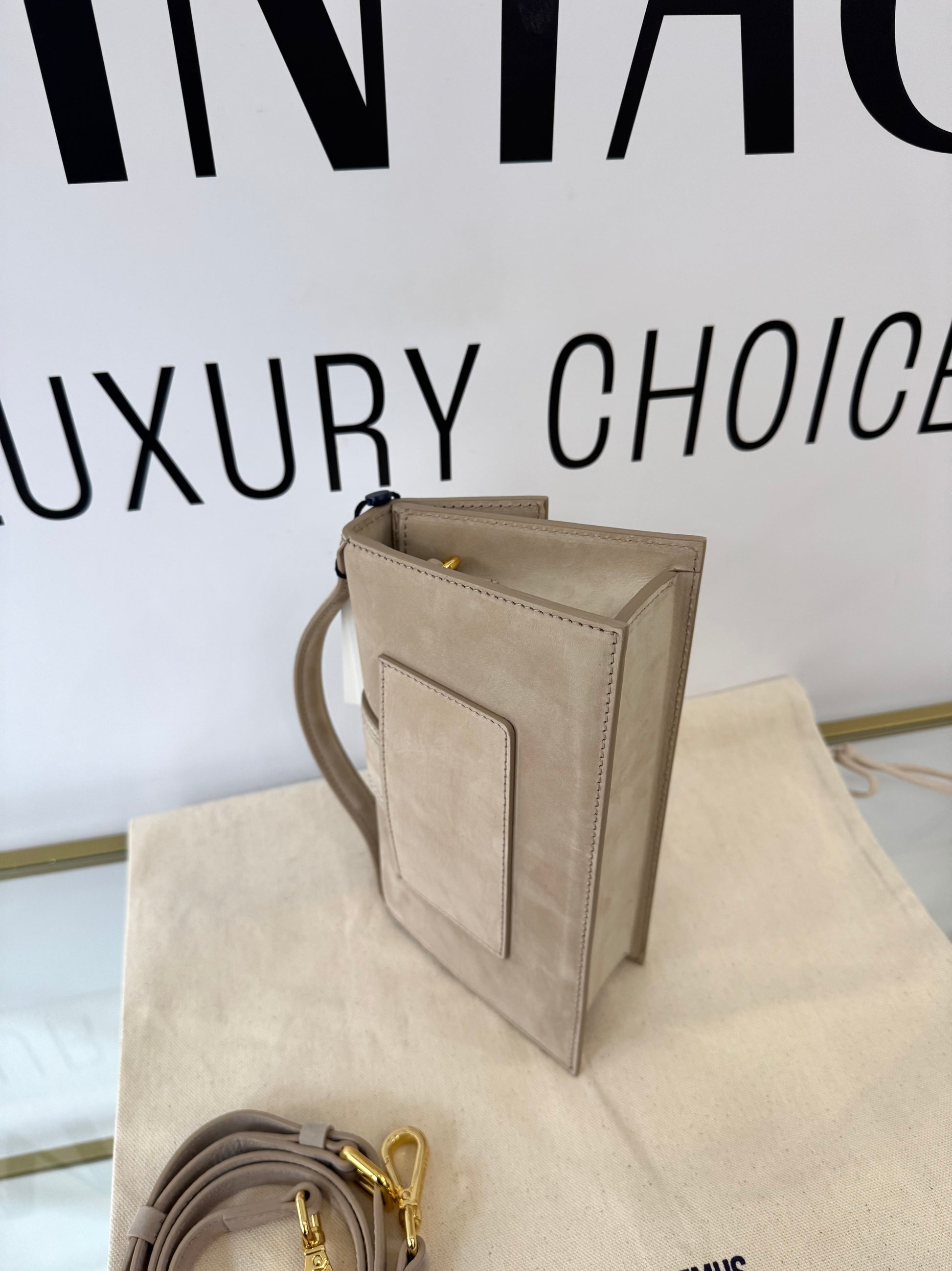 Borsa Le Grand Bambino in Nabuk Jacquemus