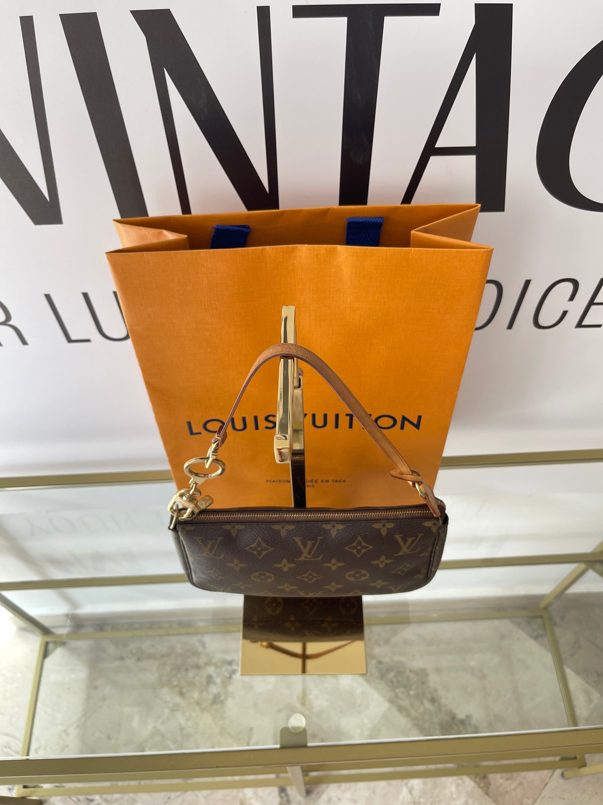 Pochette Accessoires Monogram Louis Vuitton