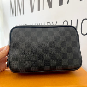 Trousse Toilette PM Damien Graphite Louis Vuitton