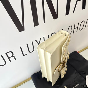 Borsa Love One Pinko in pelle borchie bianco